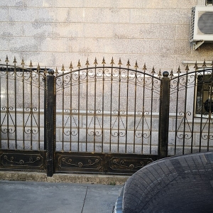 wrought iron fence style 1