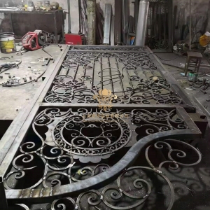 large size custom made wrought iron driveways gates designs near me