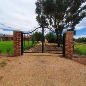 Australia customer installed wrought iron gates photos.