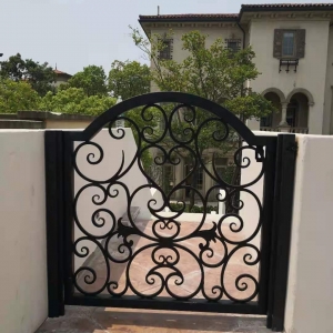 Hench custom design made wrought iron driveway gates finished project photos No.17