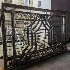 Hench custom design made wrought iron driveway gates finished project photos No24