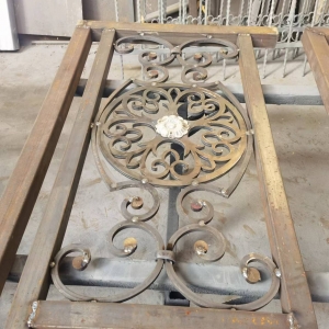 Hench luxury design wrought iron railing China factory  