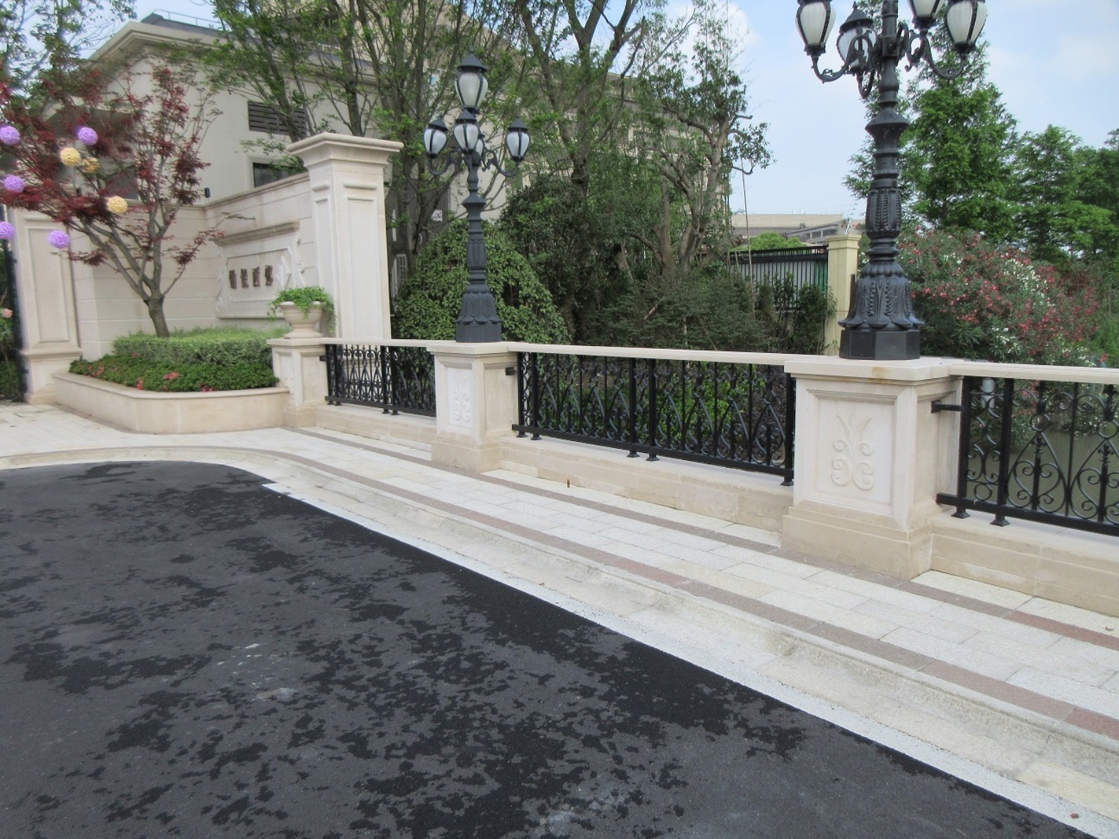 Wrought iron railings balustrades balcony manufacturers China garden metal steel railing sppliers Hc-r1