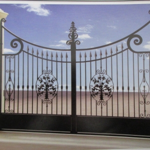 Wrought iron gates manufacturers China fancy driveway gate Hc-g12