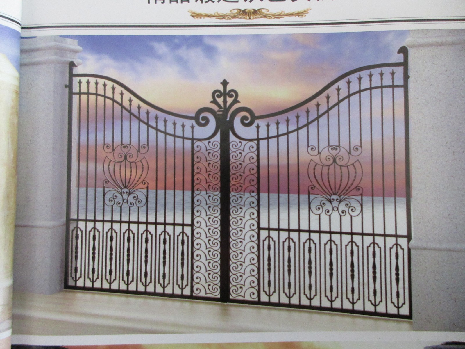 Wrought iron gate manufacturers China garden metal steel driveway swing sliding gates sppliers Hc-g29