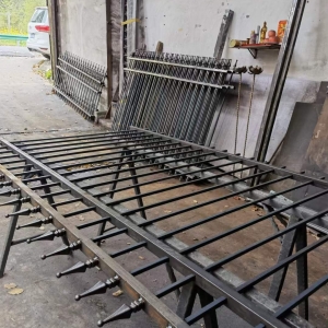 Hench wrought iron fence gates 14 gaugel steel fencing